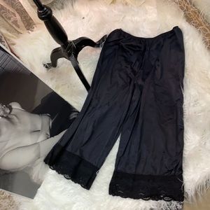 Wide legs pants slip